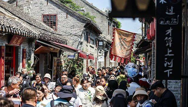 历史新高！“太火爆 周边道路堵得水泄不通！”金价连续跳涨 “中国大妈”又赢了！