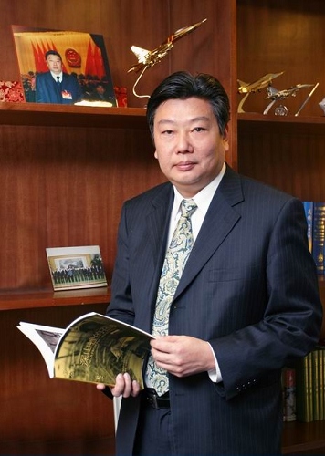 翔楼新材：周辉辞任董事、副总经理之后，仍在公司任职