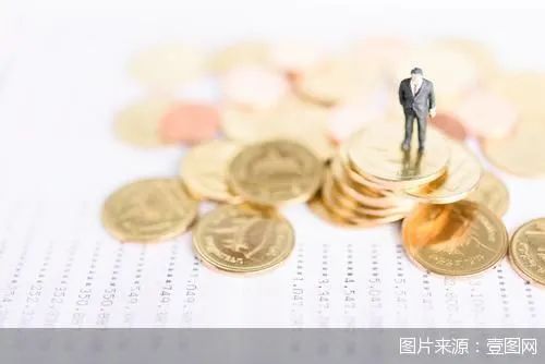 超三成基金公司上半年一只产品未发 中小公募借债基“突围”