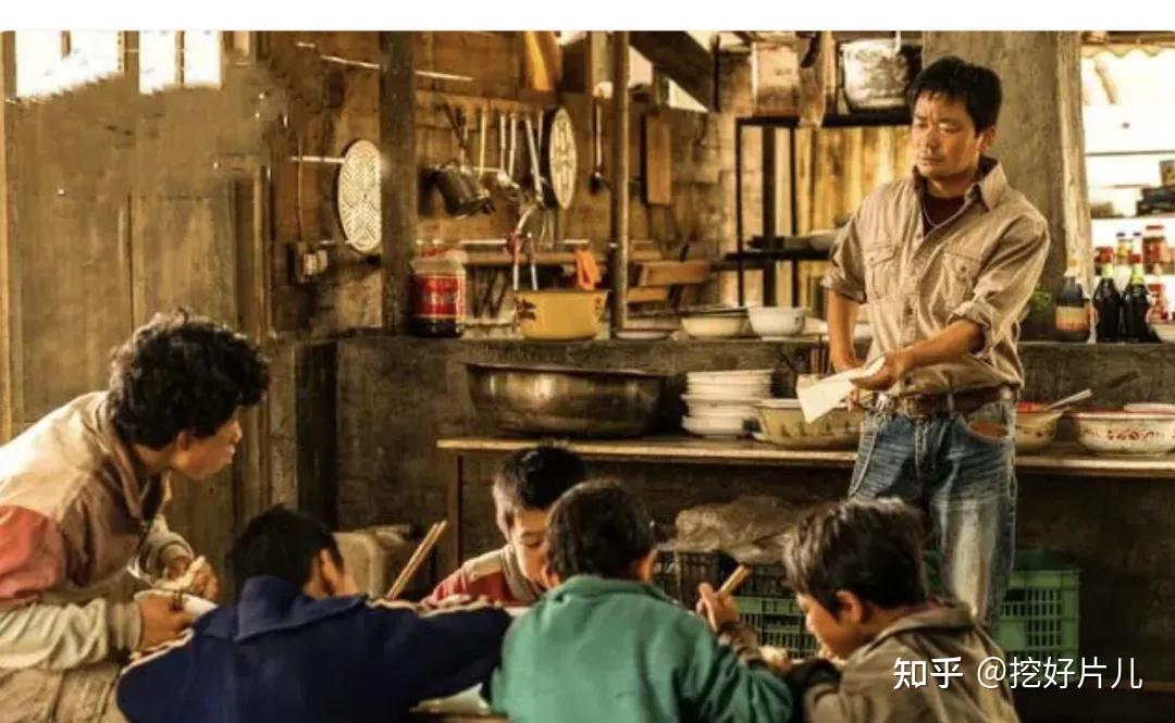 王宝强陷纠纷，票房超22亿的《八角笼中》到底是如何分成的
