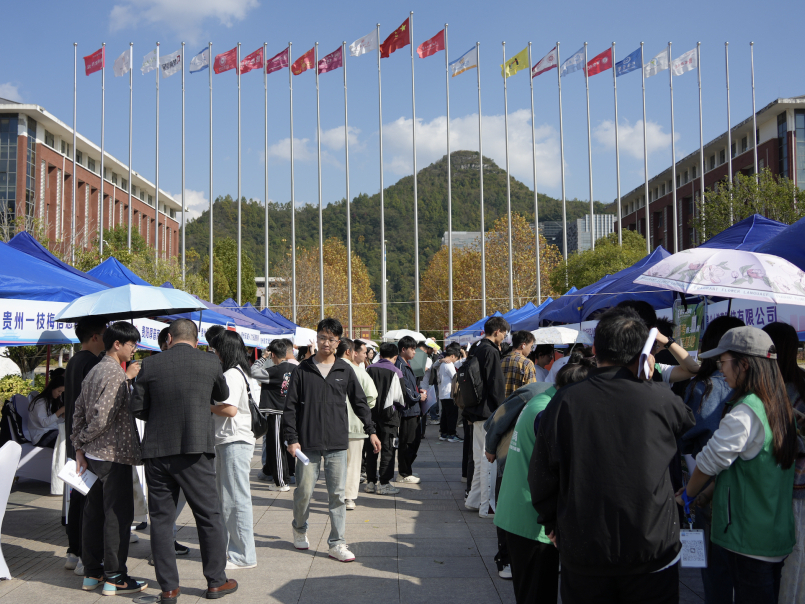 如何稳定和扩大农民工就业？官方解读