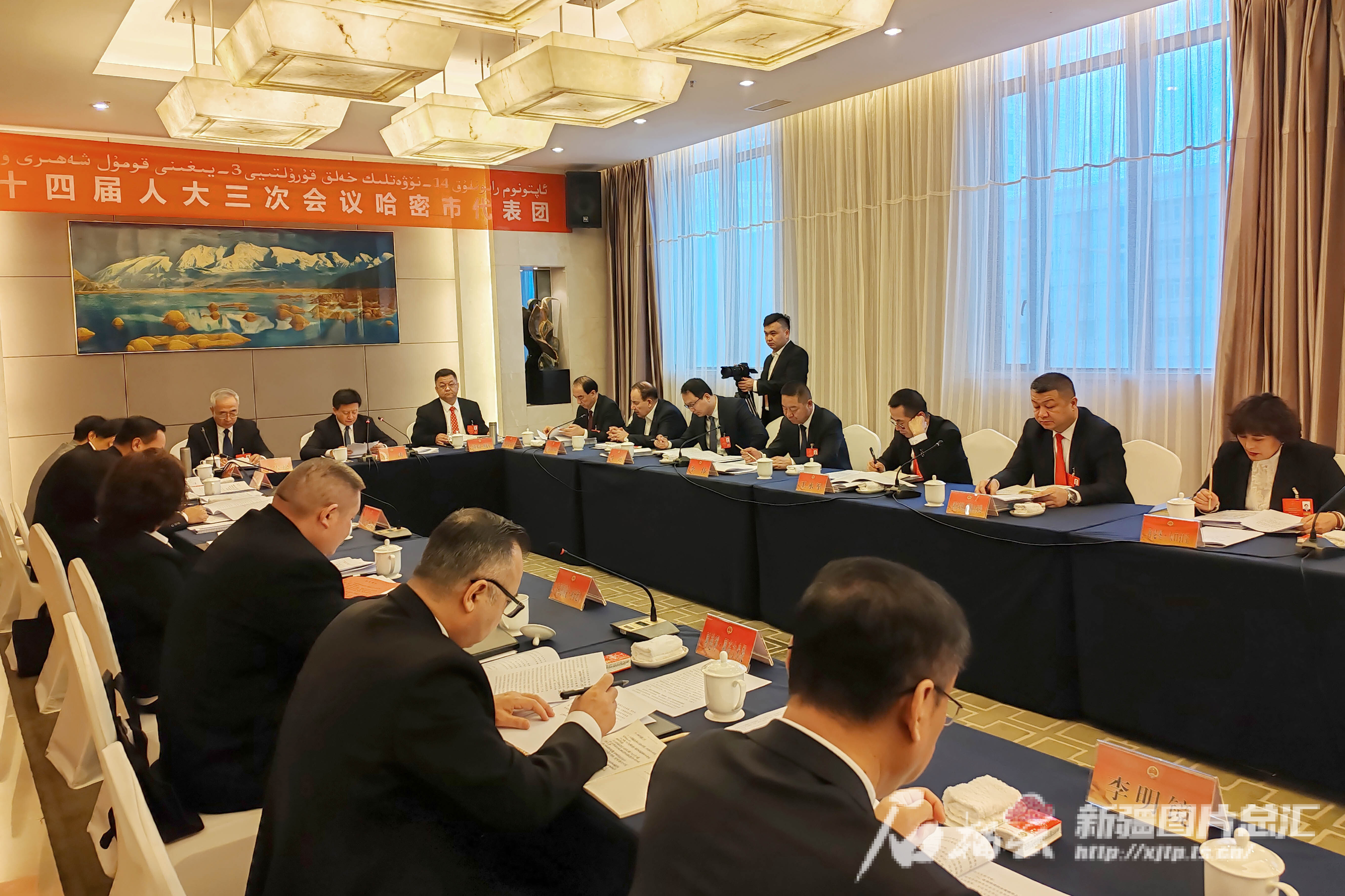 十四届全国人大三次会议第三场“代表通道”集中采访活动将于11日下午举行