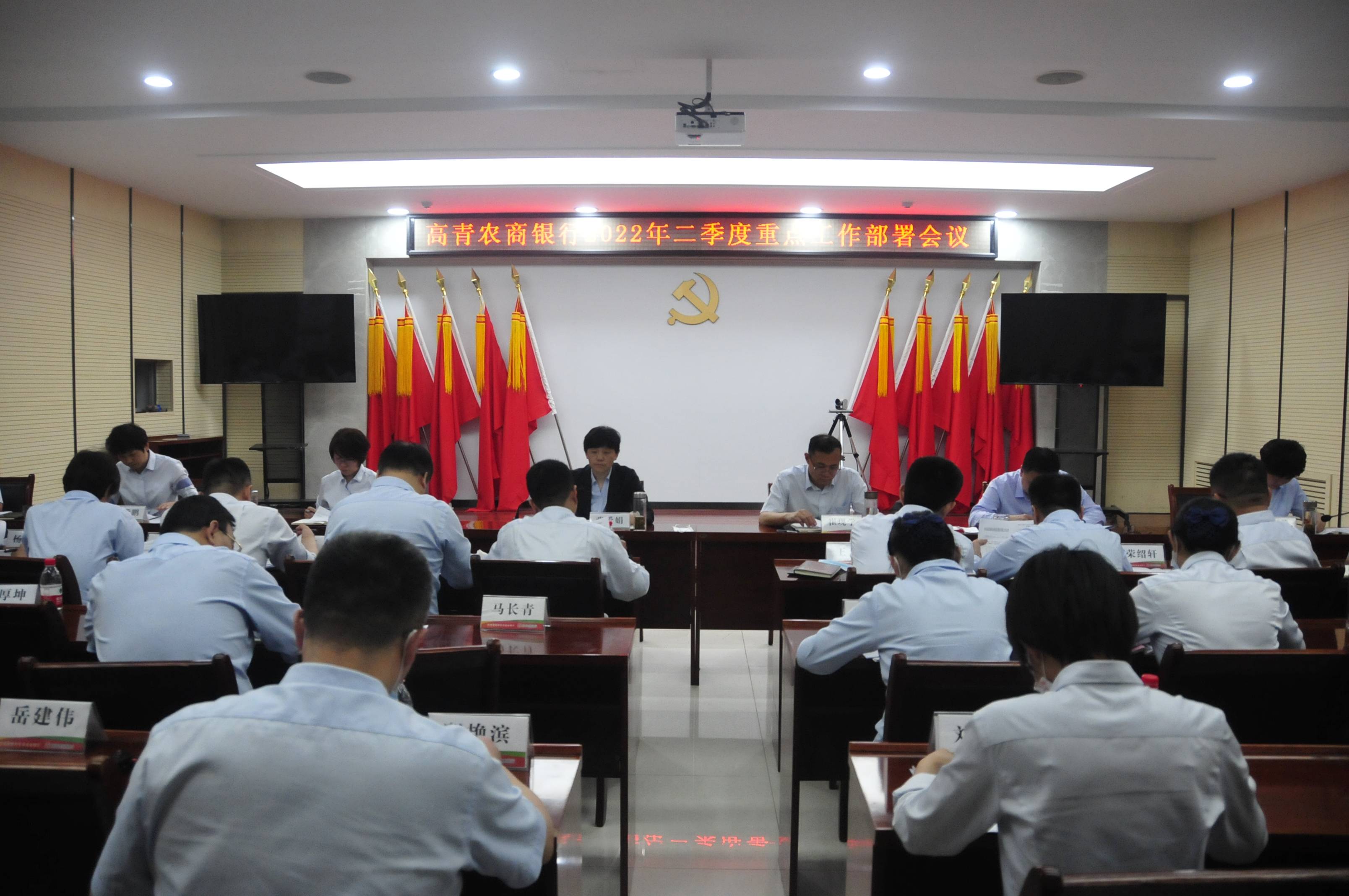 两部门：在银行信贷等业务领域开展审计报告批量查验试点工作