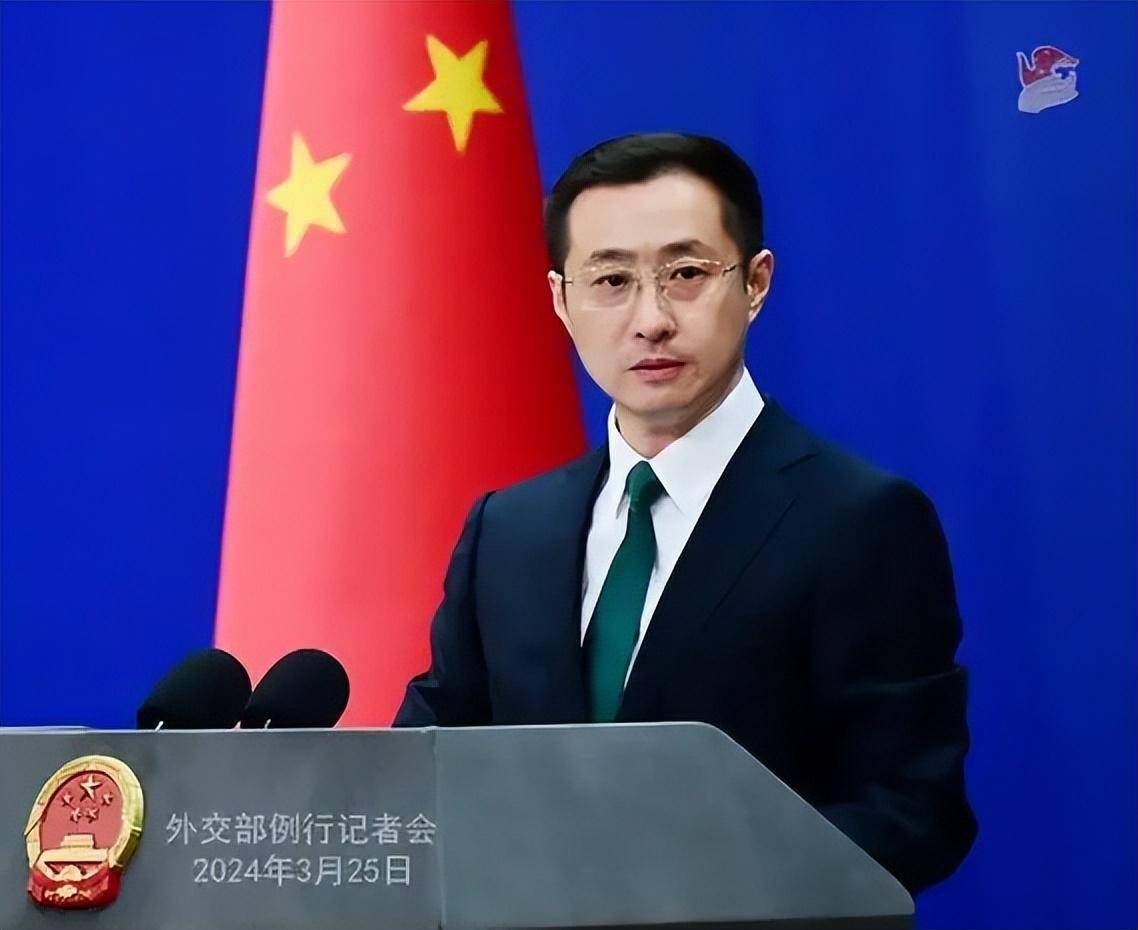 外交部副部长孙卫东会见巴基斯坦驻华大使哈什米