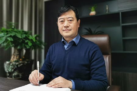 华安鑫创：牛晴晴辞去公司董事、副总经理兼财务总监等职务