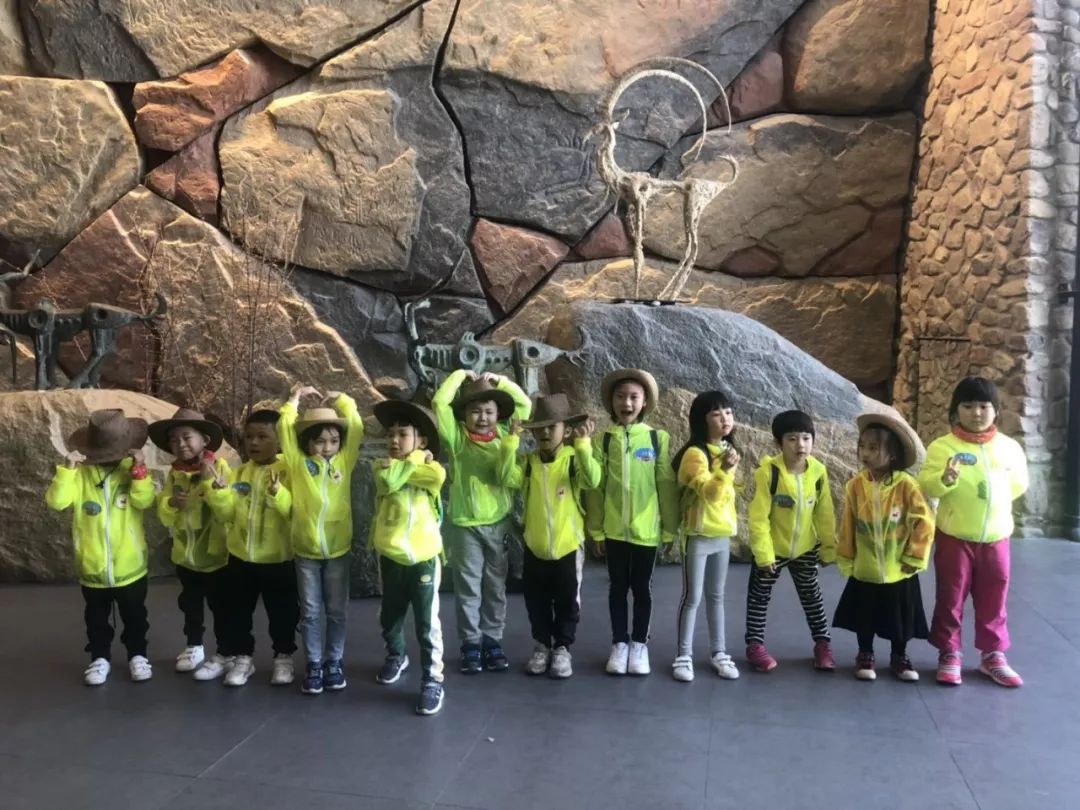 星星之火研学计划双场联动：探索“垃圾重生”的奥秘