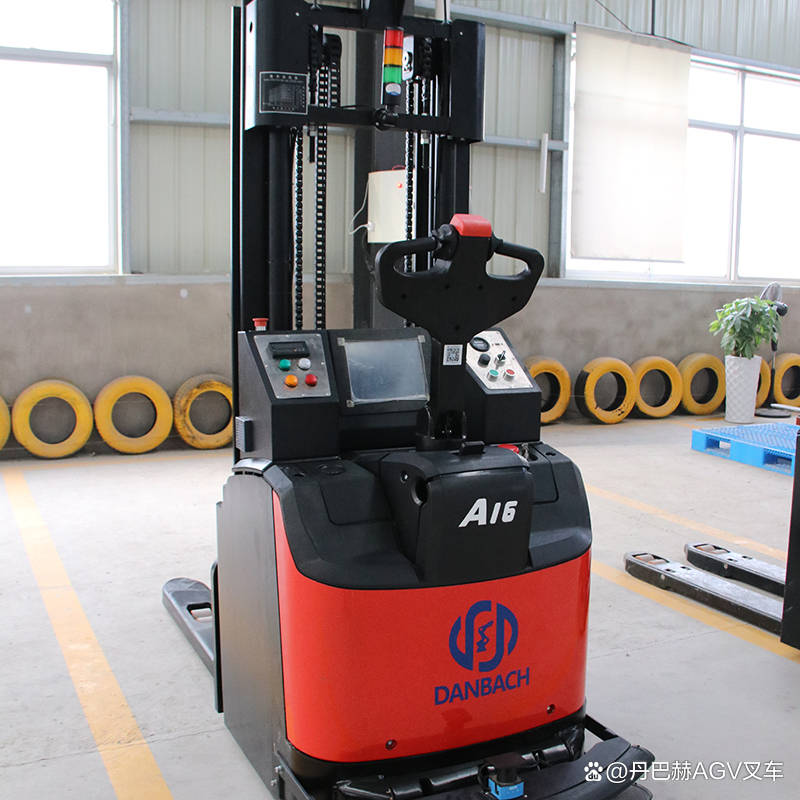 杭叉集团获得发明专利授权：“一种三向堆垛叉车主动安全控制方法及系统”