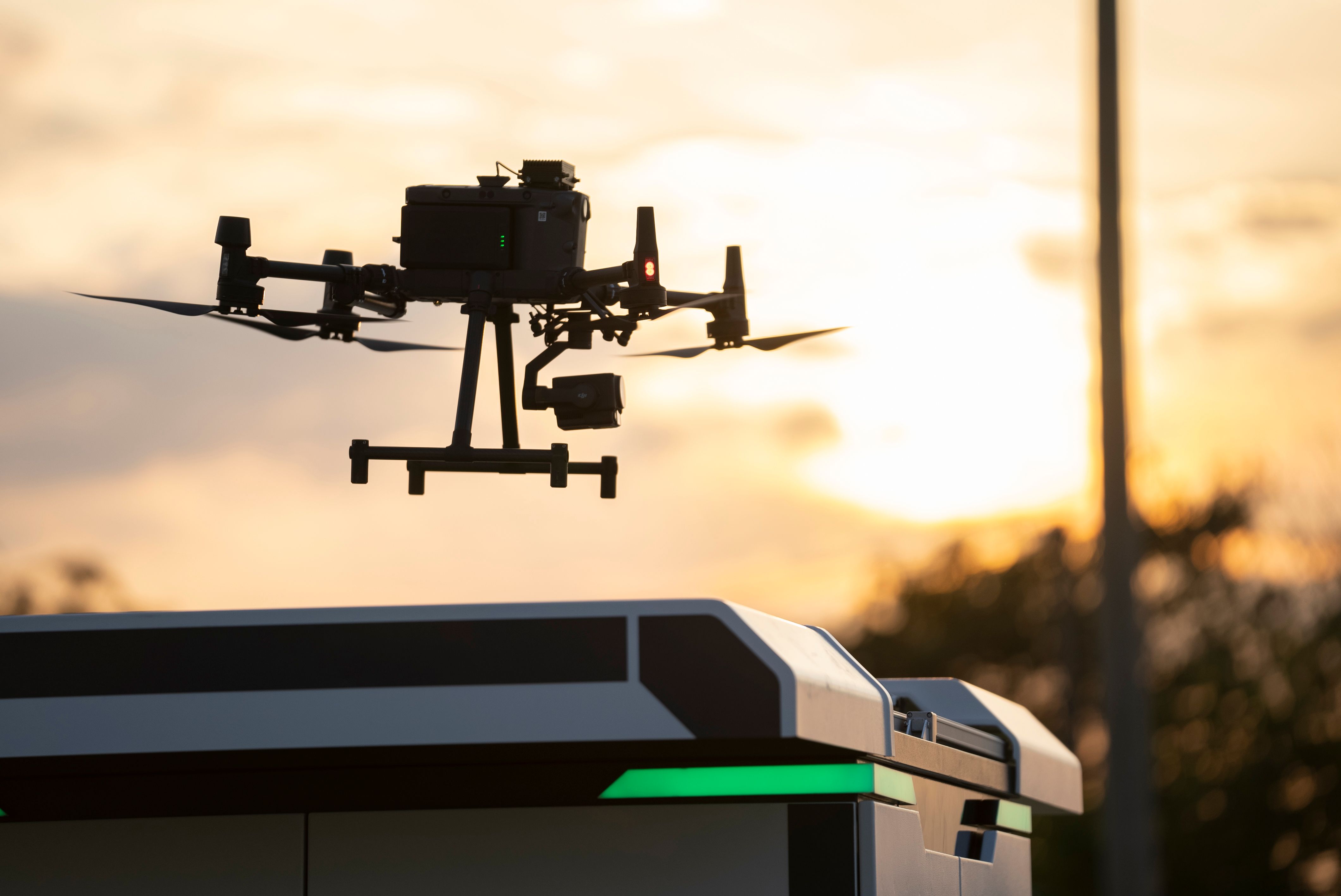 低空经济加速走进日常生活