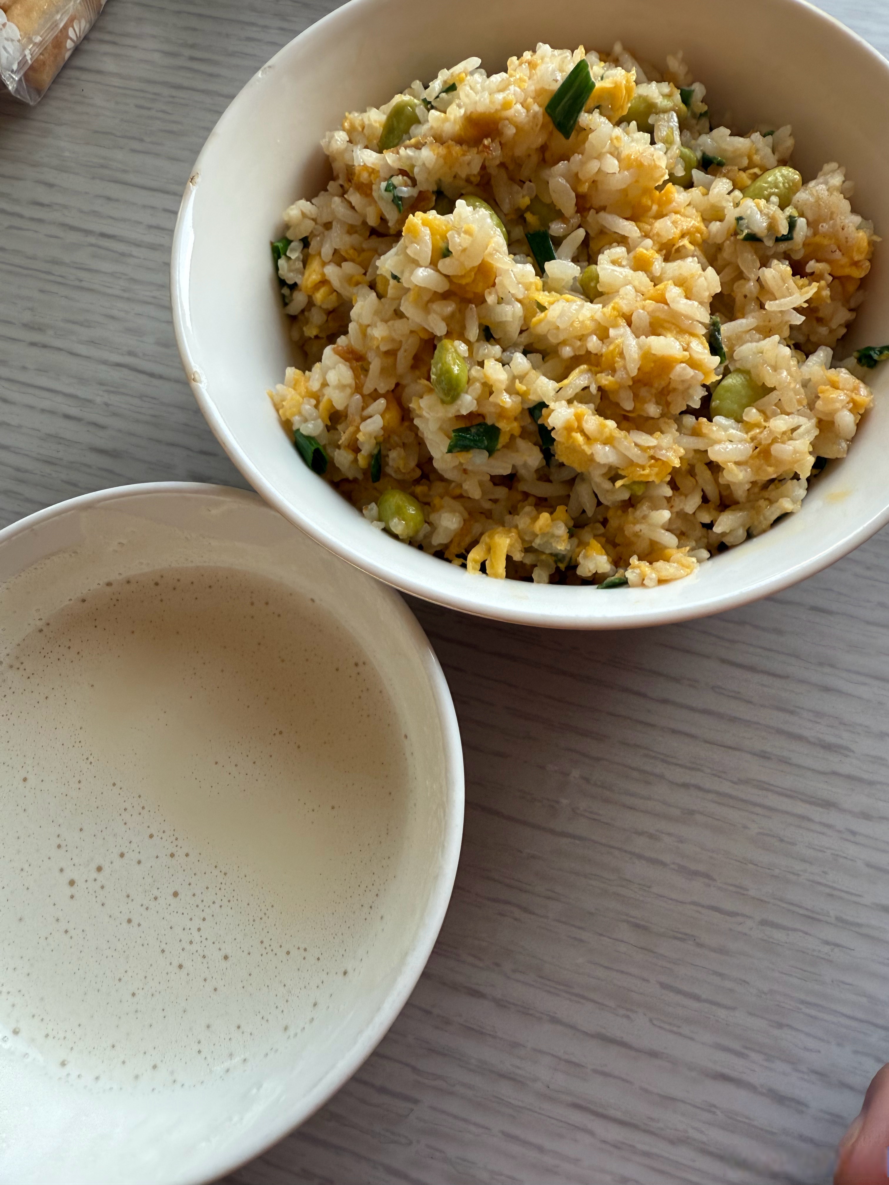 商务部：1―6月在线餐饮占餐饮收入比重增长1.9个百分点