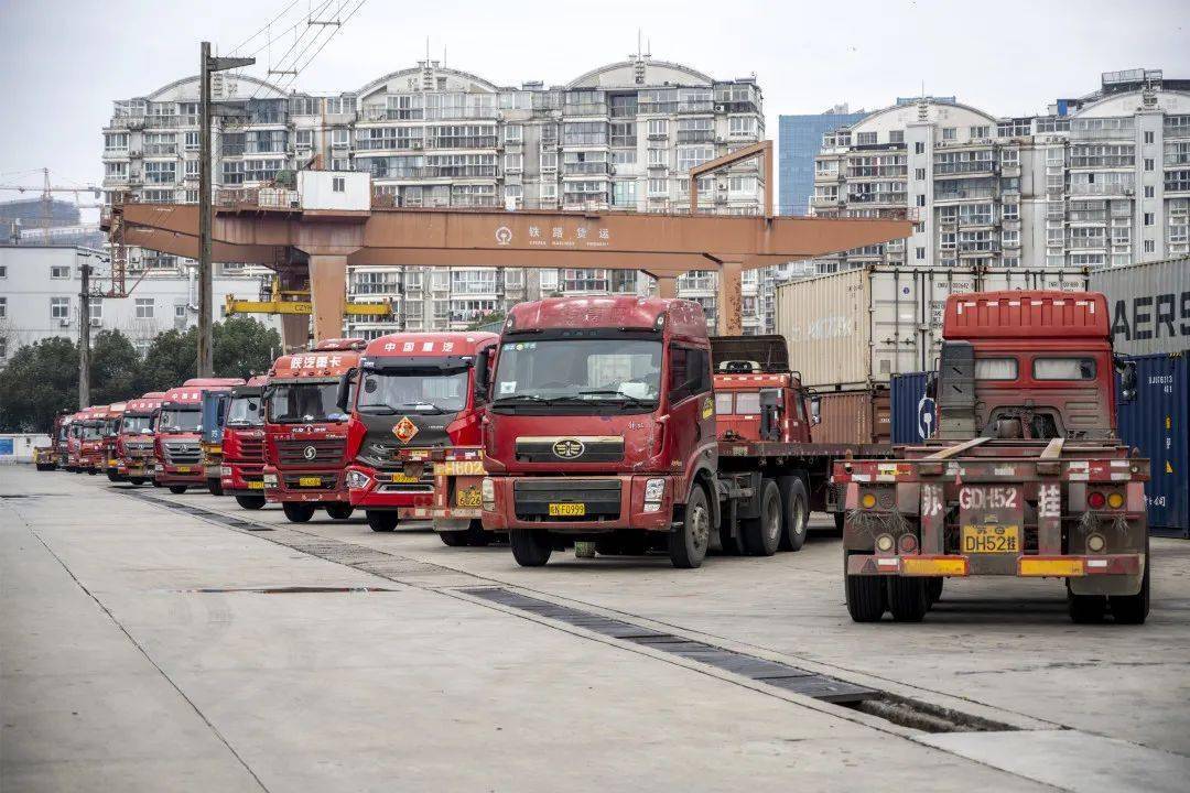 中集车辆：严格遵循国家标准及执行时间要求