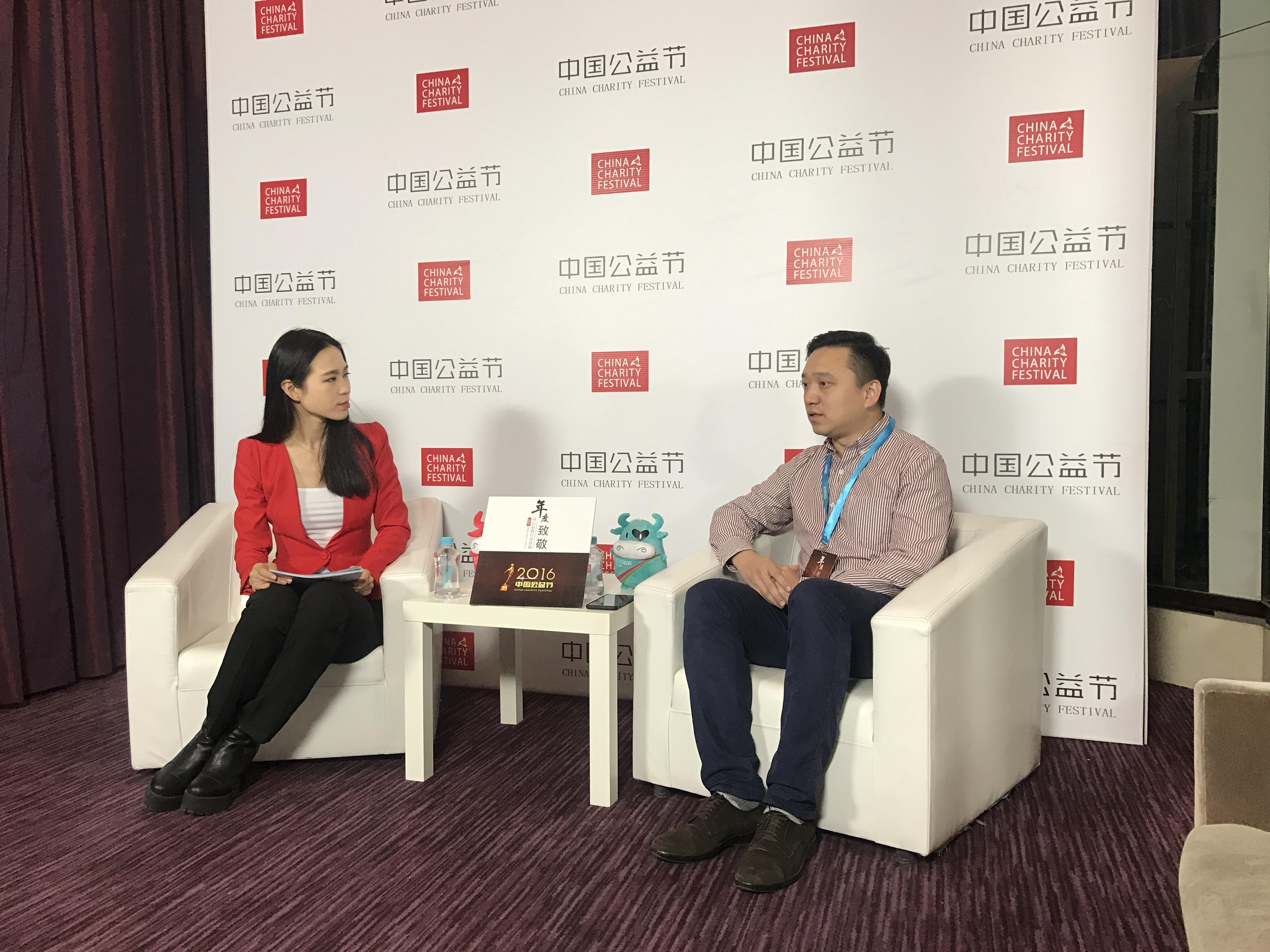 华兴银行“危局”：营收三连降叠加资产质量亮红灯，股权拍卖折射市场信心流失