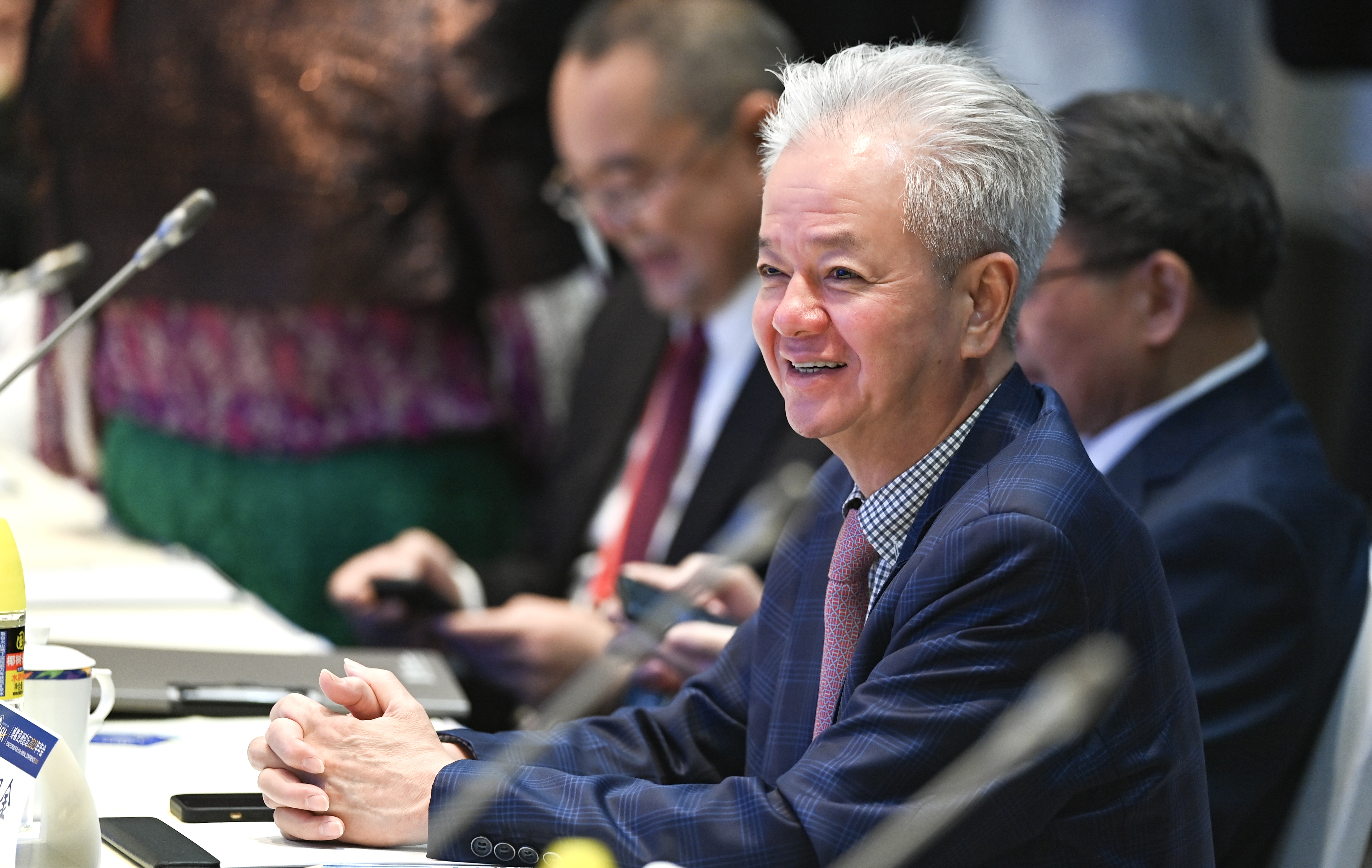 权益市场吸引力攀升？汇丰晋信、融通等公募联手险企，权益类产品代销密集落地