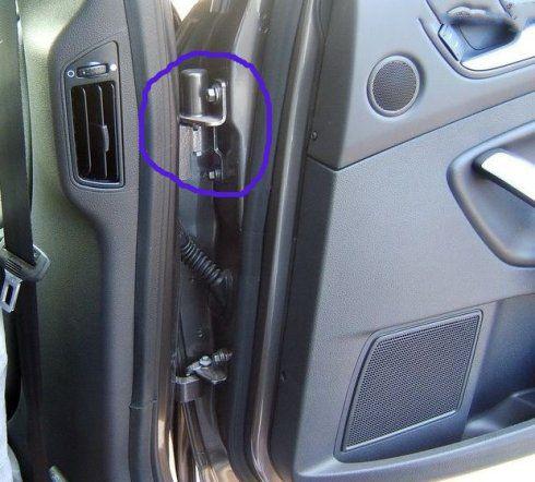 上汽集团获得发明专利授权：“一种汽车尾门铰链饰盖组件及汽车”