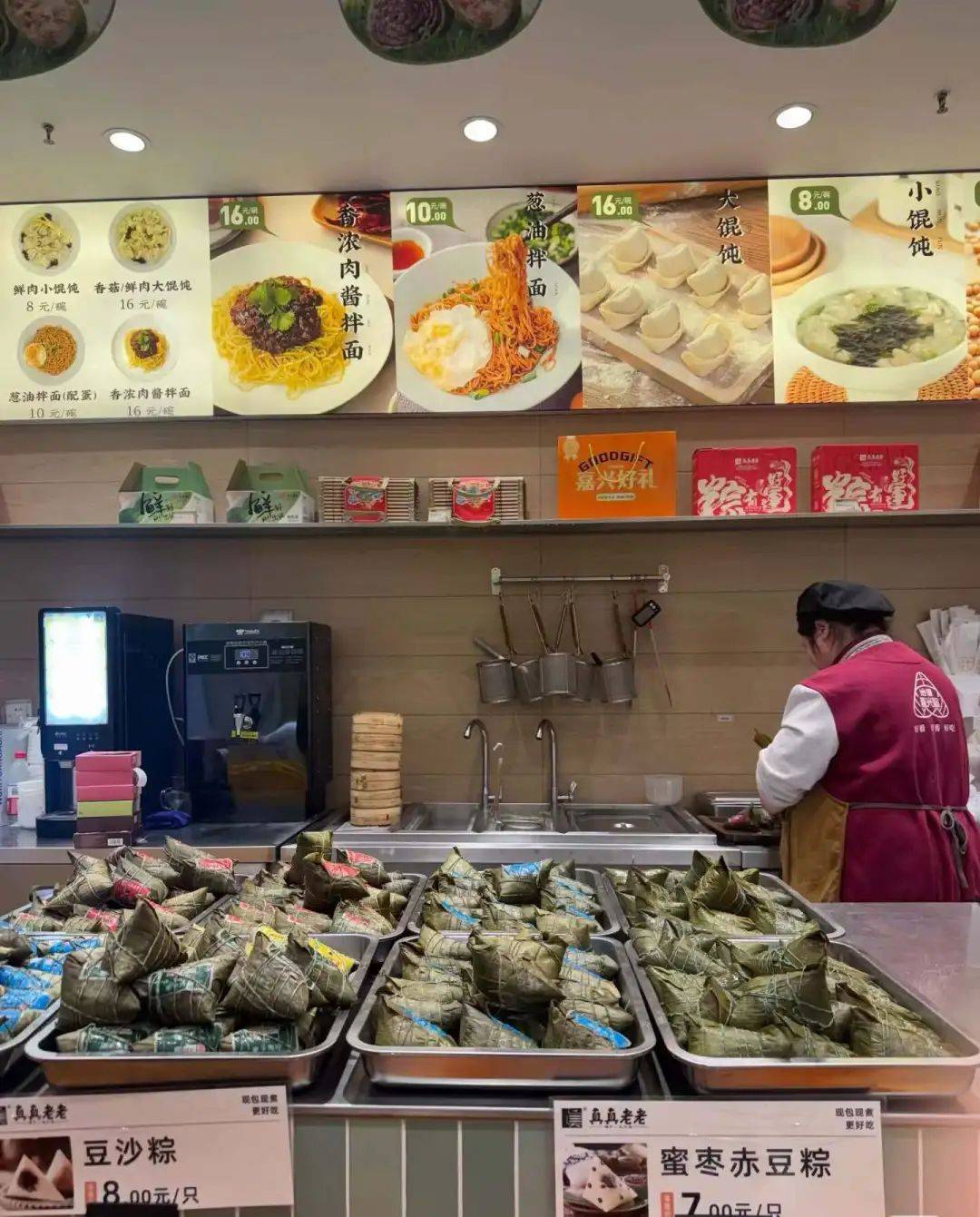 门店、销量承压，营收连年下滑，煌上煌高溢价押注冻干赛道能成“救命稻草”？