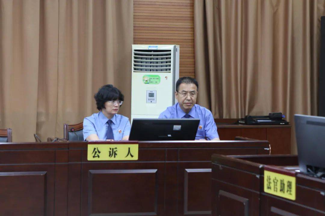 被判十五年 国家烟草专卖局原副局长受贿案一审宣判