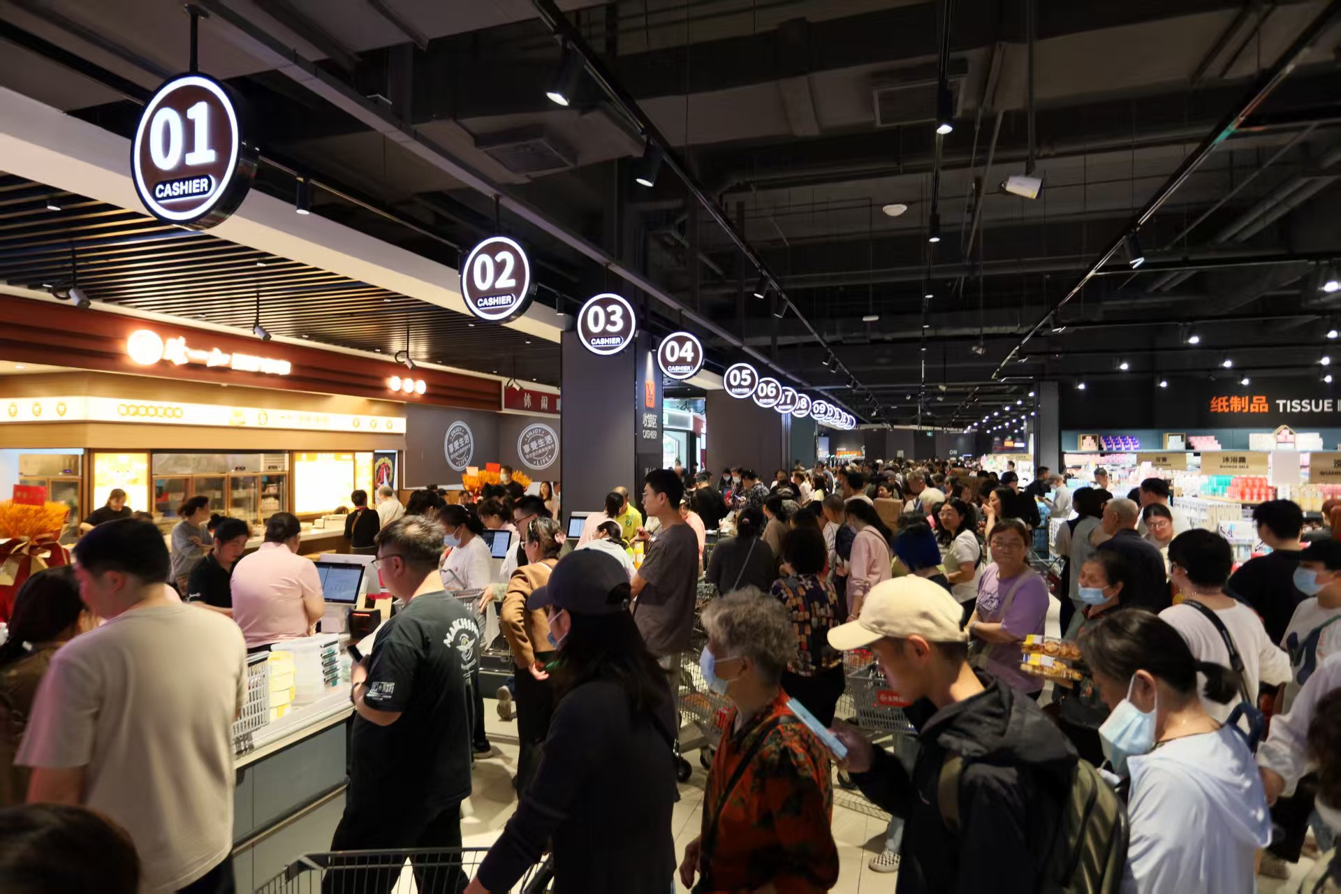汇嘉时代：新疆首家”胖东来"指导调改店即将开业 达到胖东来商品结构90%以上