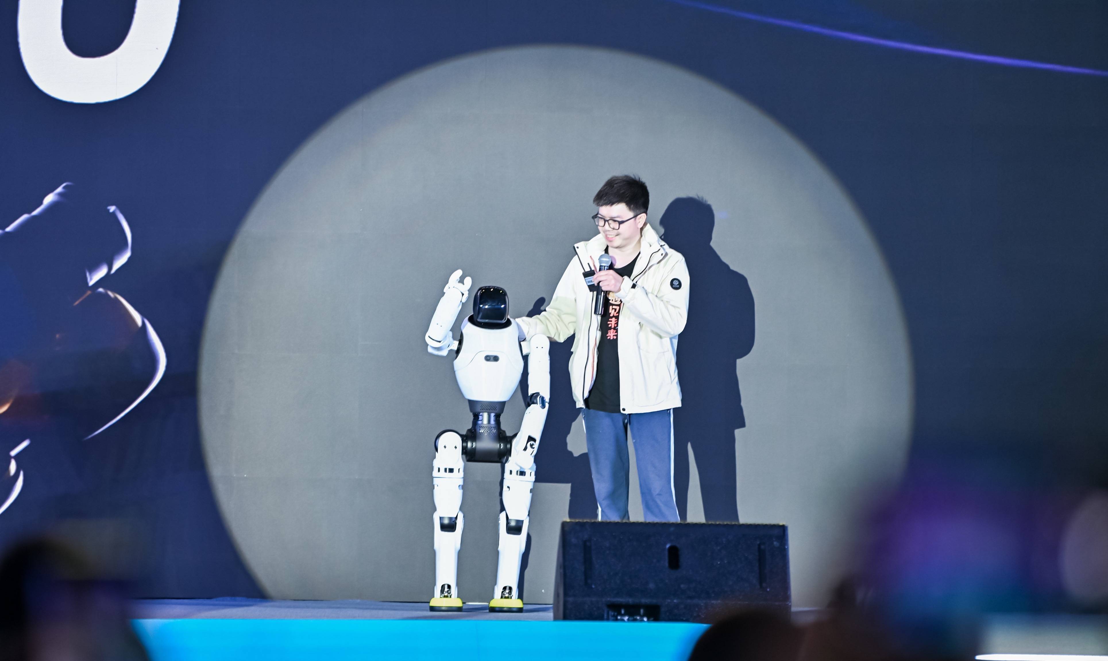 福耀科技大学与海信集团达成全面战略合作 联合成立“未来工厂与具身智能机器人联合创新中心”