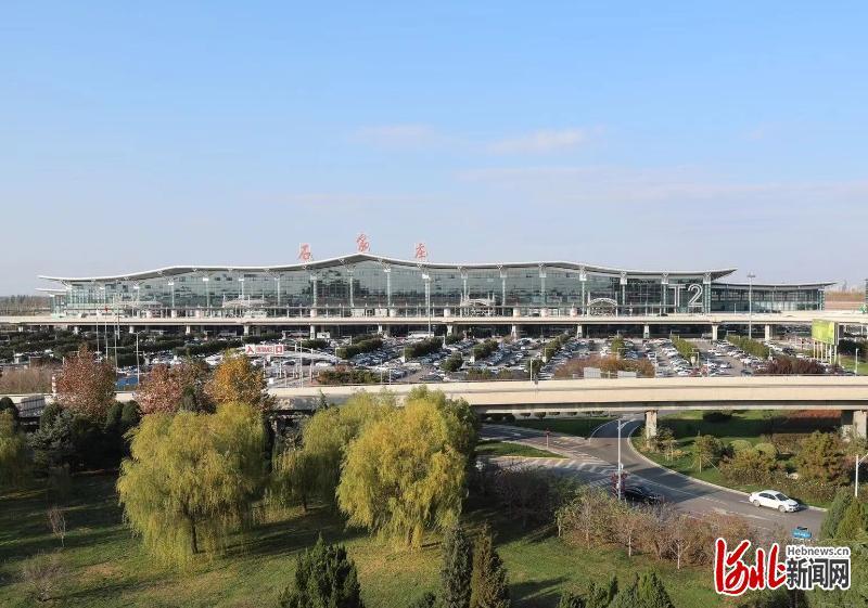 保险有温度,拥有“如意行”驾乘险,出行更顺畅!_智能终端行业2030:从10亿用户到万亿生态的跃迁密码