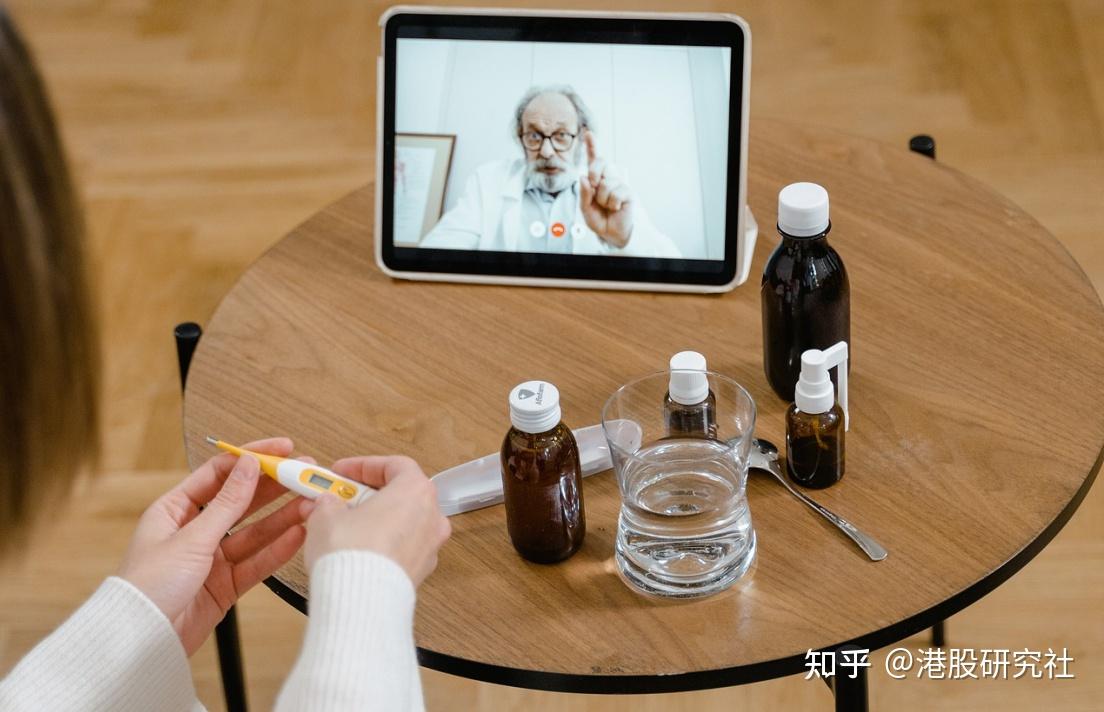 记者观察：两大科技巨头接连宣布加码，我们需要怎样的AI？