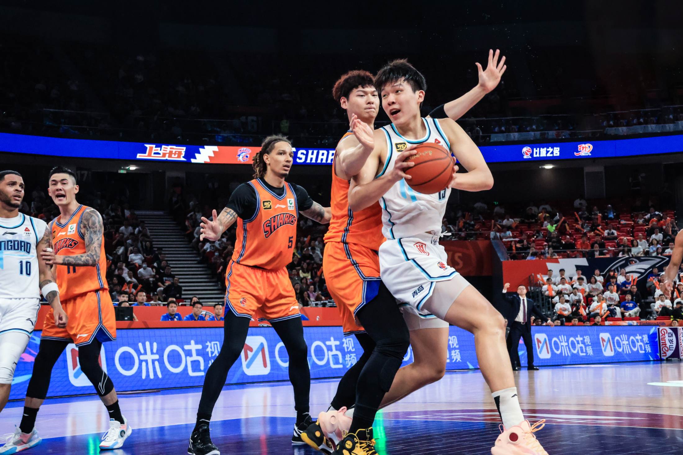 中国女超联赛：北京队4:0大胜辽宁队 时隔23年再度登顶