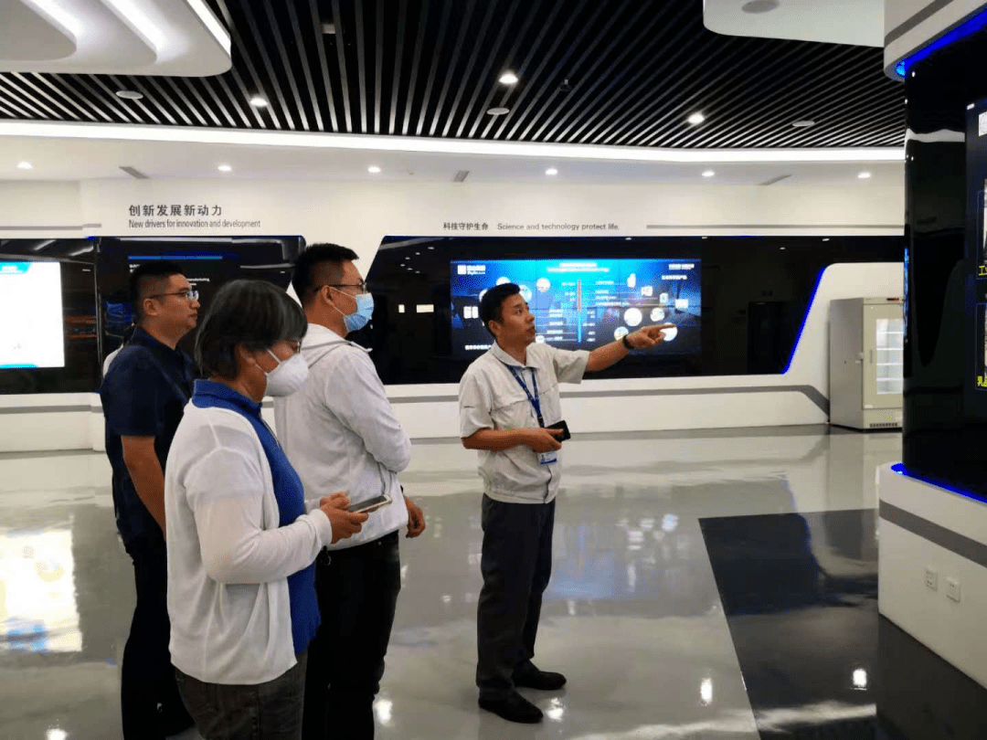 国光连锁董事胡春香减持99.5万股,减持金额1558.17万元