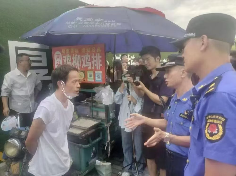 “鸡排哥”道歉！