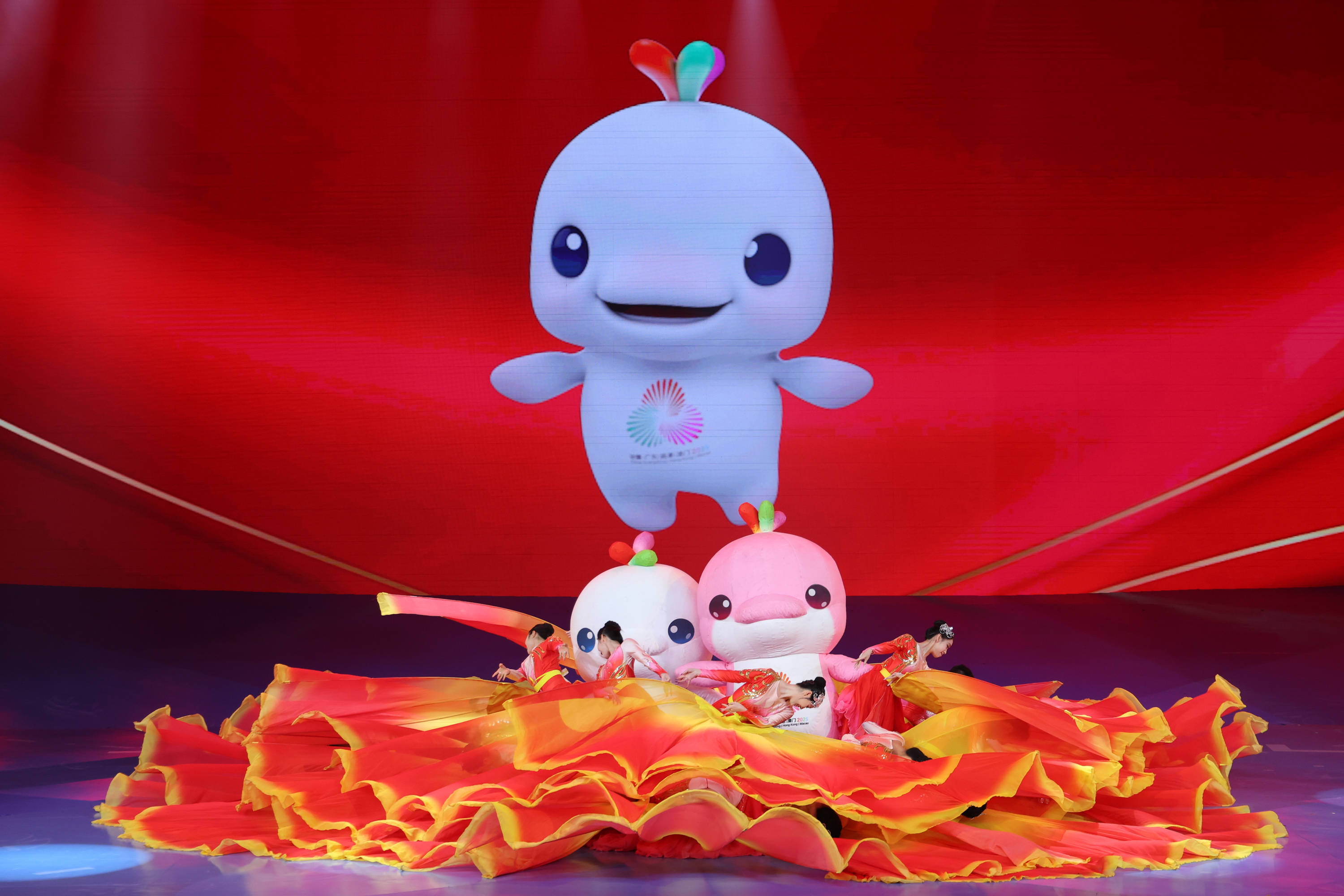 十五运会和残特奥会火炬科技感十足