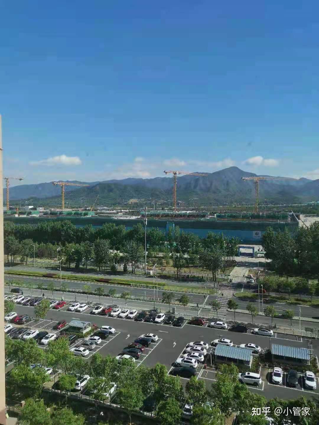 京投发展：第三季度房地产业务签约销售金额同比减少40.08%