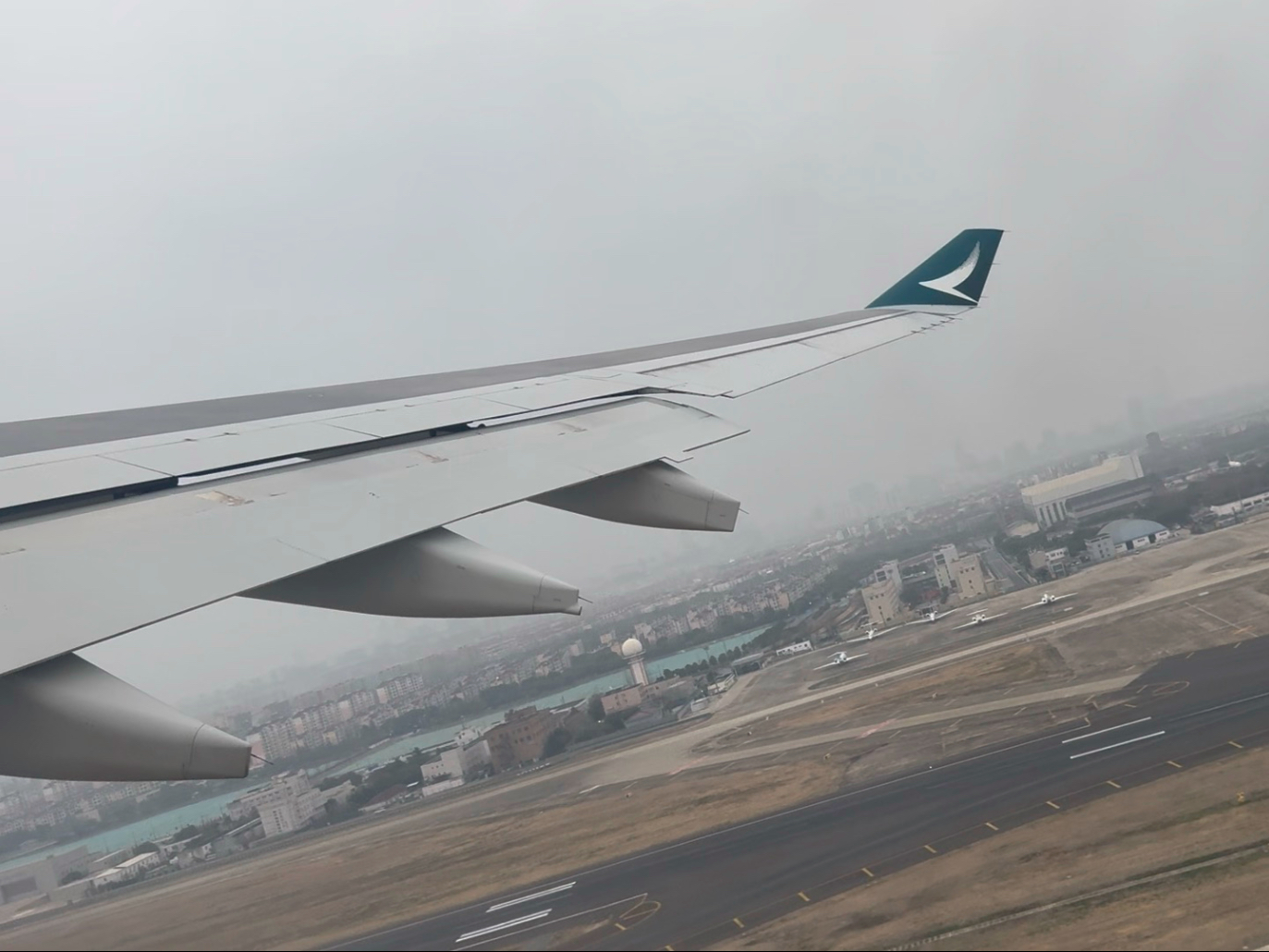 今年前9个月国泰航空载客量同比上升27%