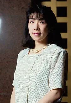 “80后”知名女星任日本内阁高官！她是高市早苗追随者，反对女性当天皇、反对夫妻不同姓！自称“35岁后机会寥寥，所以转型从政”