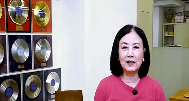 花两百块用上万元旗舰机，年轻人把账算明白了