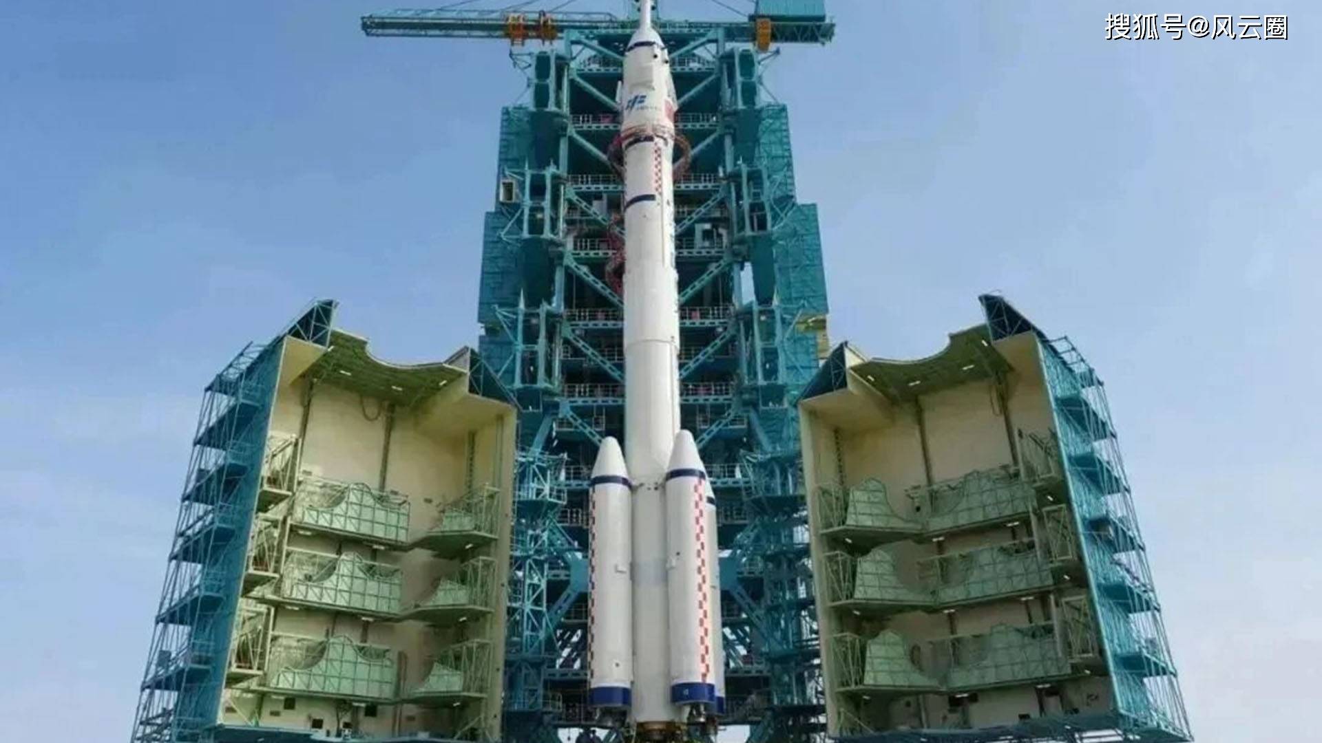 神舟二十二号飞船载货飞赴中国空间站 我国首次应急发射任务取得圆满成功