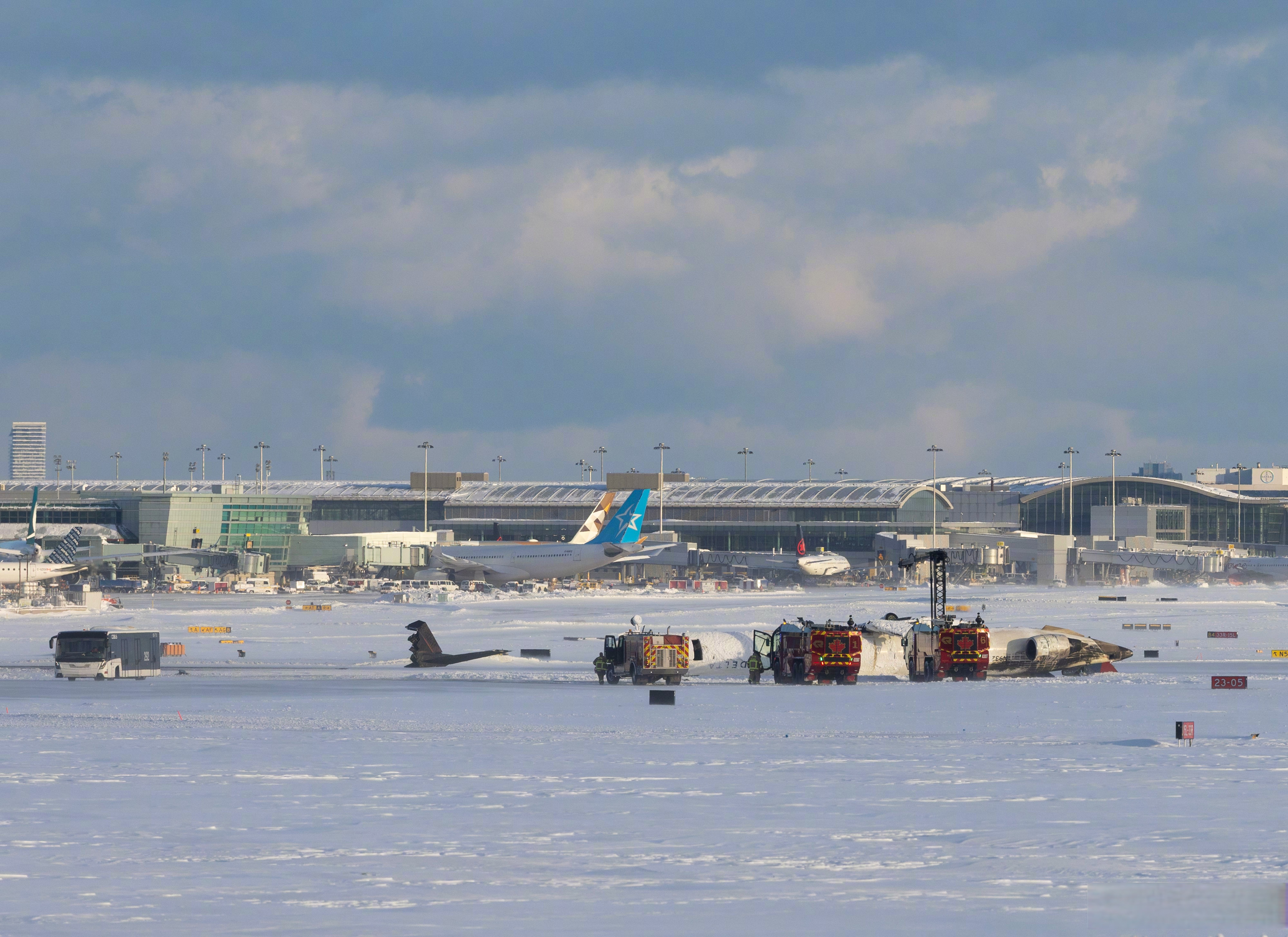 大雾天气致乌鲁木齐天山国际机场多趟进港航班备降多地