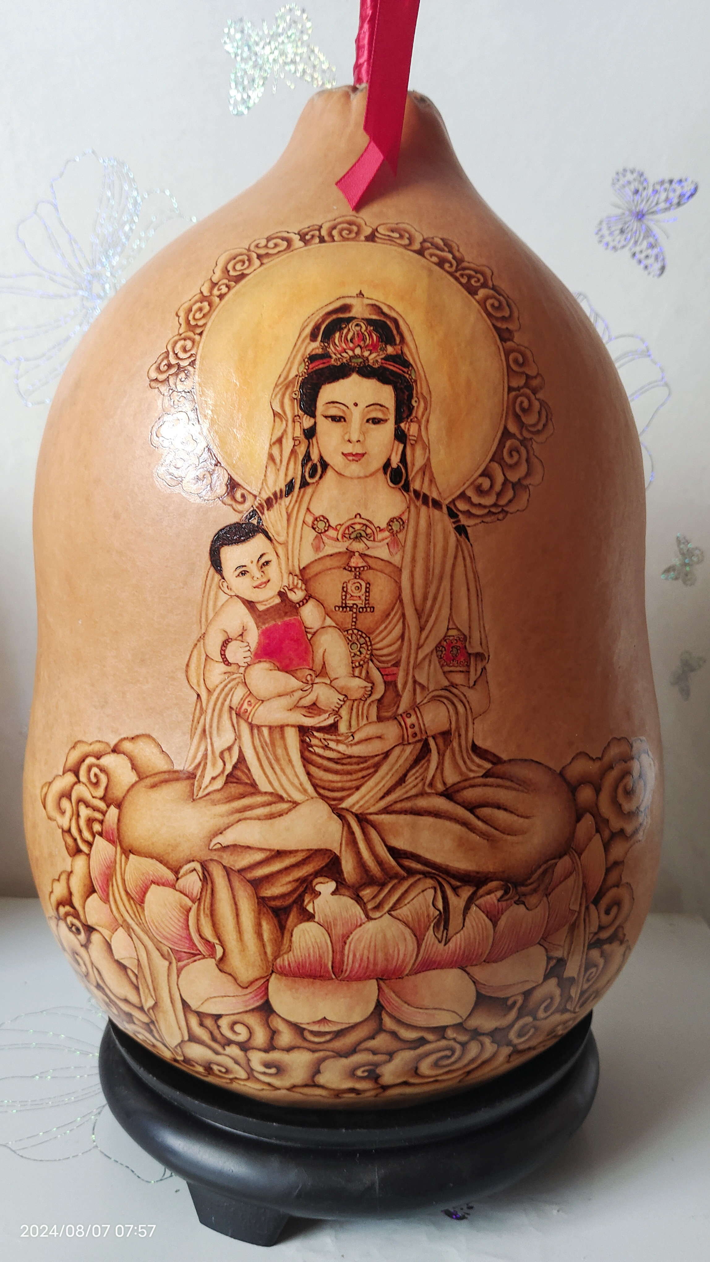 葫芦雕刻匠人“绘”新韵:方寸之间 精琢“福禄”