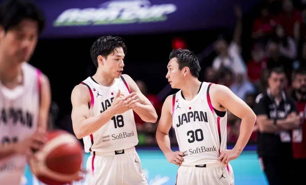 反扑为时过晚，中国男篮世预赛再负韩国男篮