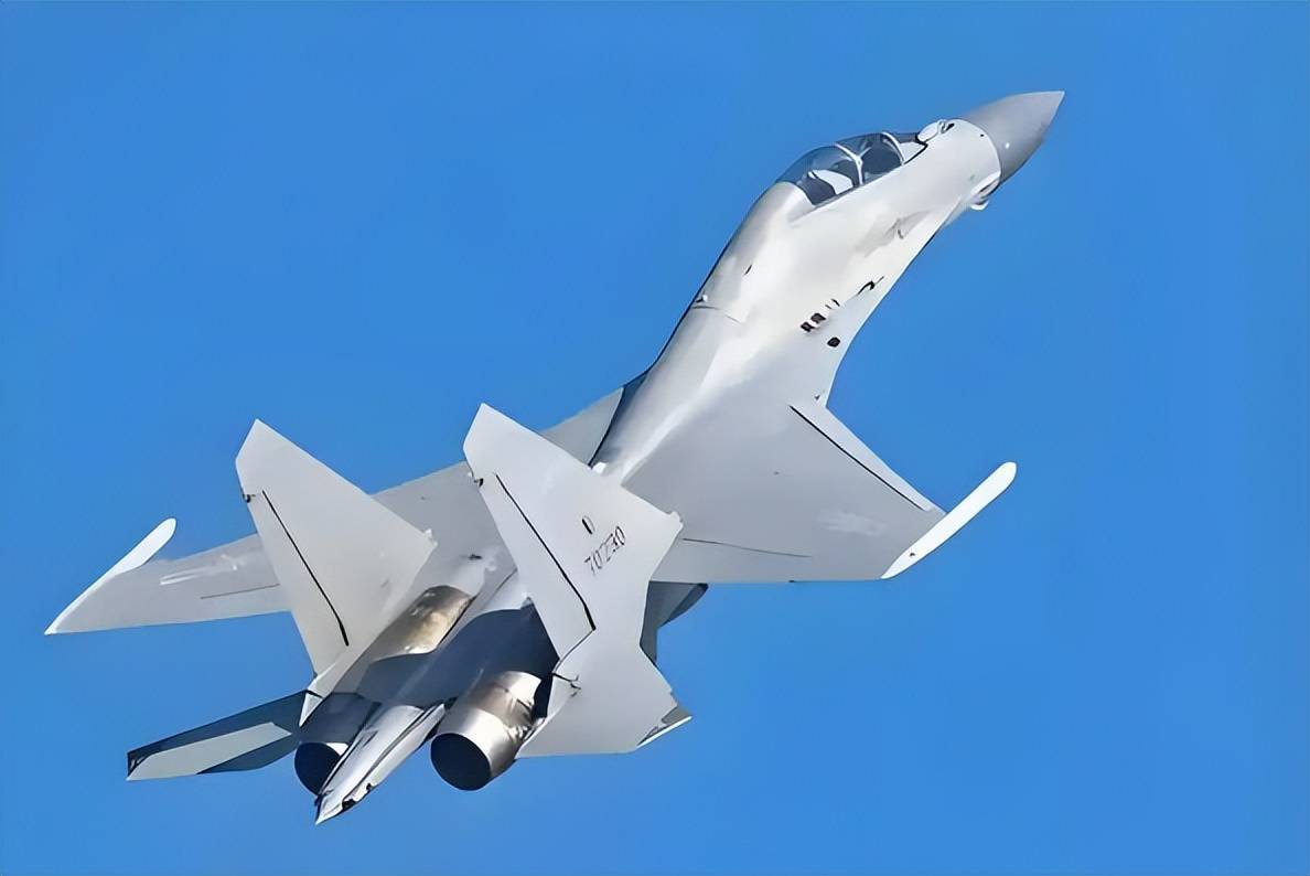 菲利华：公司超薄石英电子布产品正处于客户端小批量测试及终端客户认证阶段