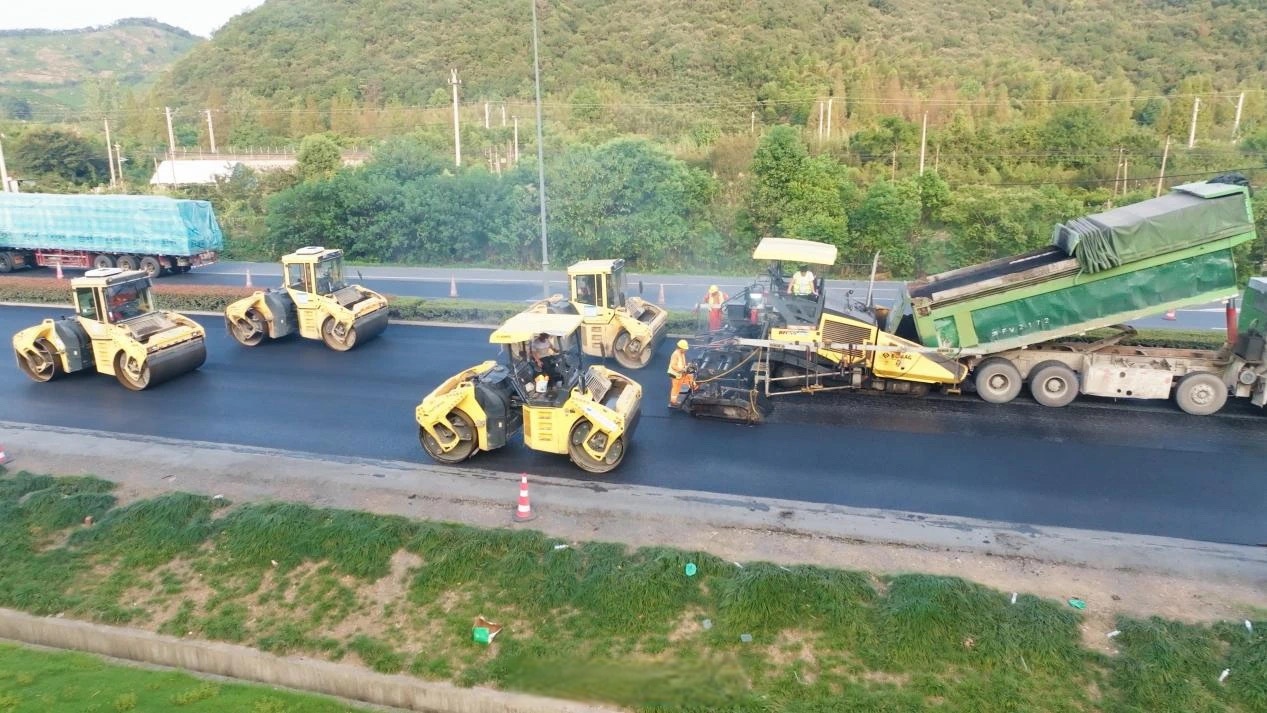 保险有温度,拥有“如意行”驾乘险，出行更顺畅！_2025-2030年中国激光除草机行业：当“光剑”成为农田的主角