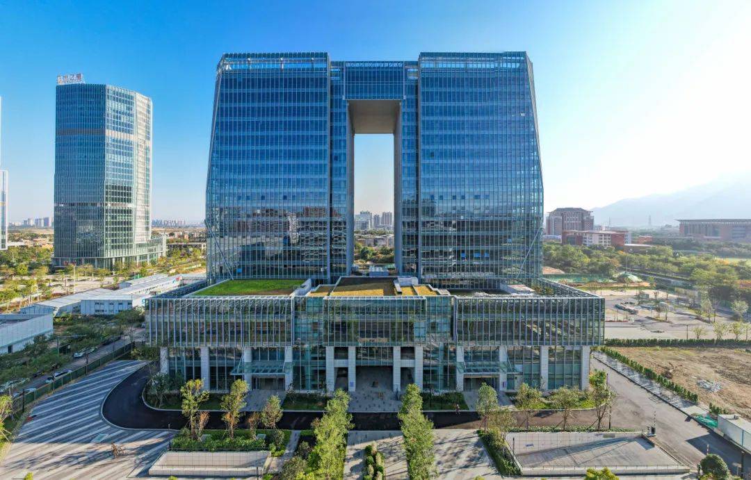 商务部原副部长魏建国：服务消费是扩内需的新质生产力