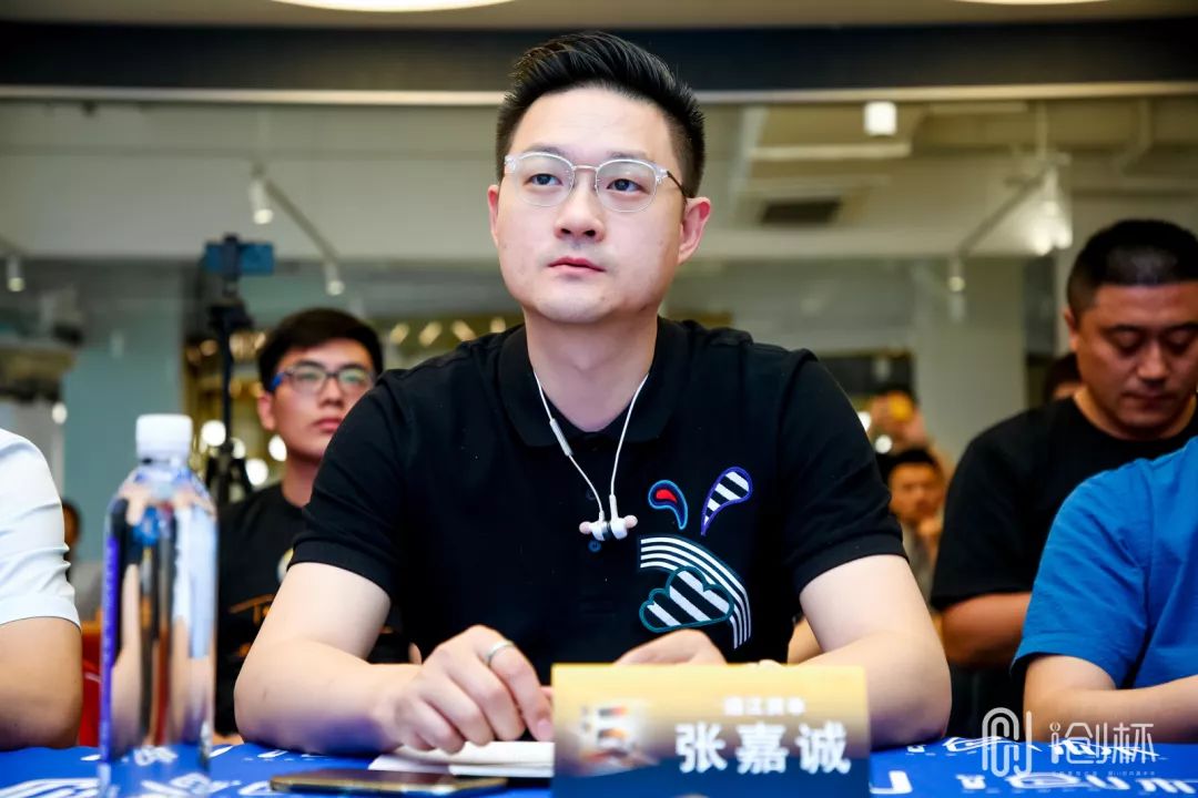 科技投资“双城记”