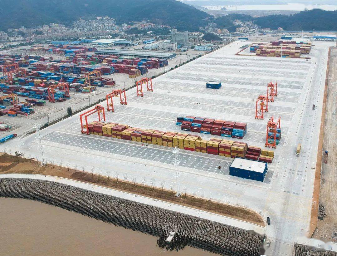 厦门港务：控股企业拟约2.43亿元投建厦门港海沧港区7#泊位密闭罩棚项目