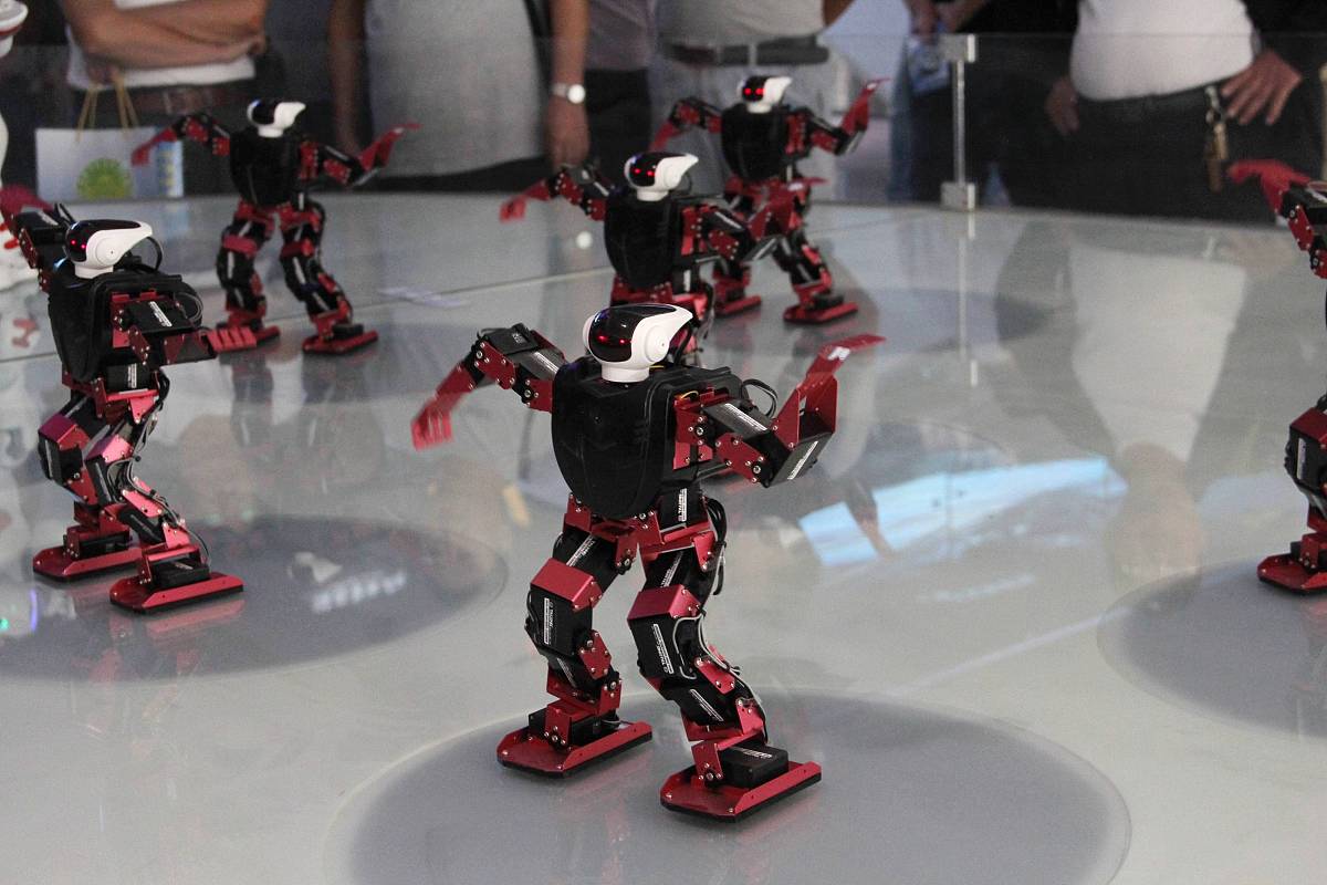 北京人形机器人创新中心开源具身小脑XR-1模型