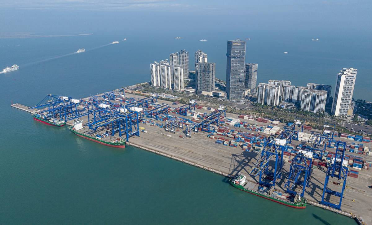 海南自贸港封关后首个假期人气旺 三亚酒店入住率超九成