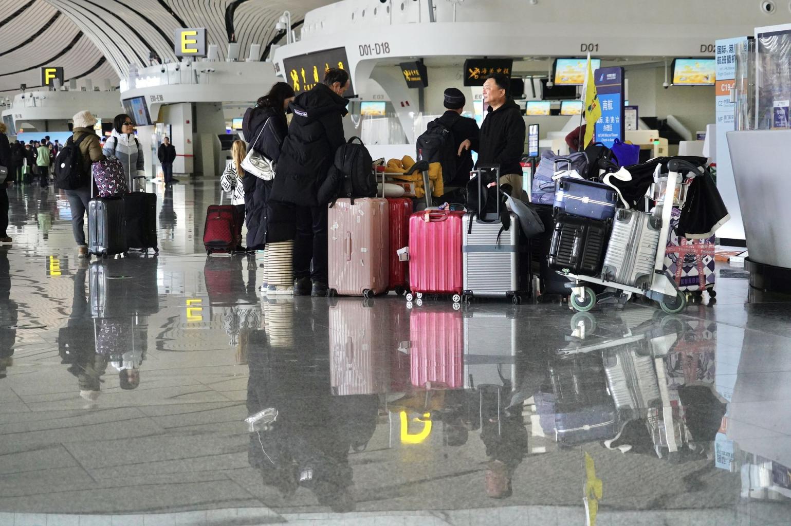 云南各机场元旦假期迎客超61万人次 特色活动添彩旅客出行