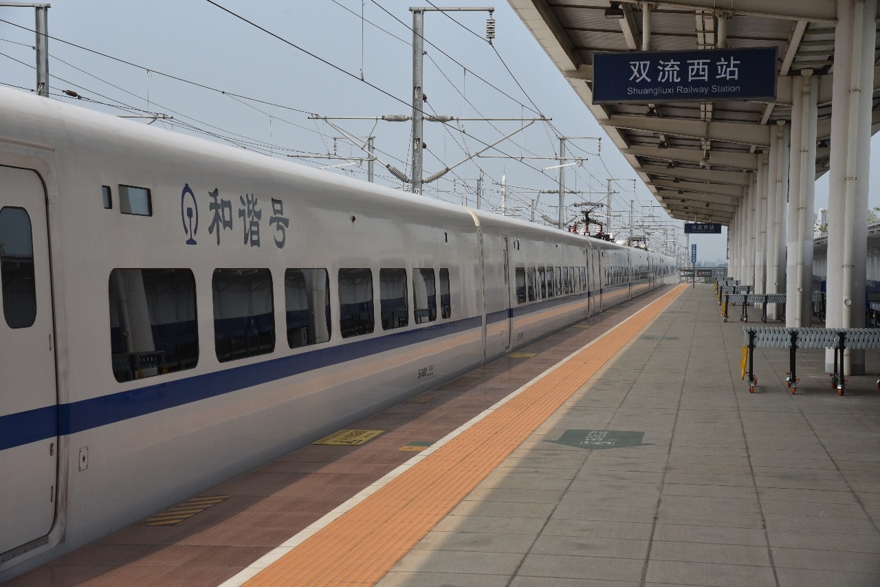 陕港高铁开行一周年 累计开行730列