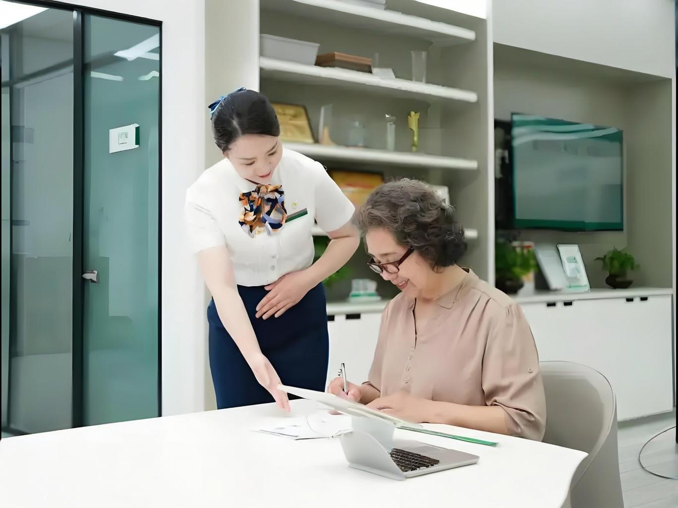 人保服务,拥有“如意行”驾乘险，出行更顺畅！_2026-2030年中国水家电行业：家庭用水的下一个痛点是什么?