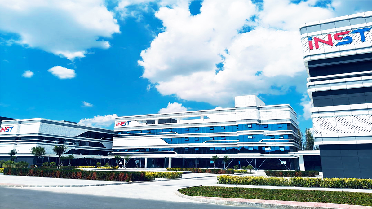 英思特董事马春茹减持1900股，减持金额12.72万元