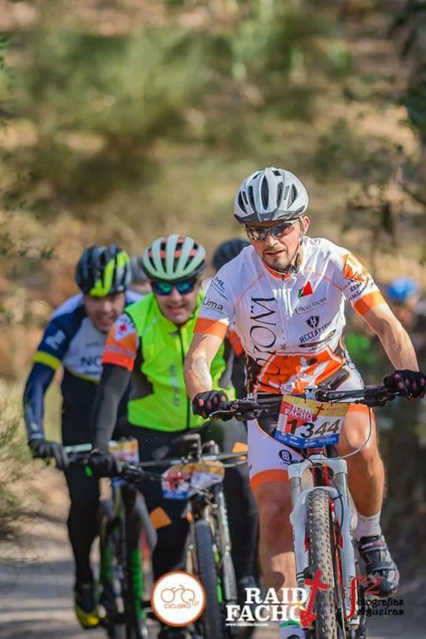 西班牙高铁事故死亡人数已升至39人 73人住院