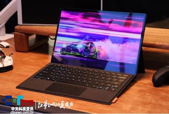 SuperX首个全球供应中心正式投产 斩获首批9.1亿美元AI服务器订单