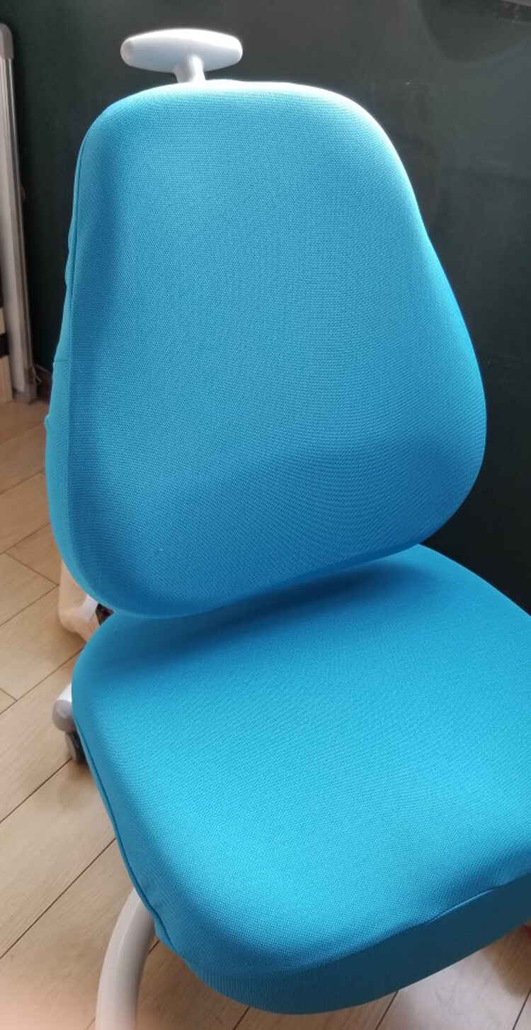 李稻葵提及的小座椅：黑白调的智造创新