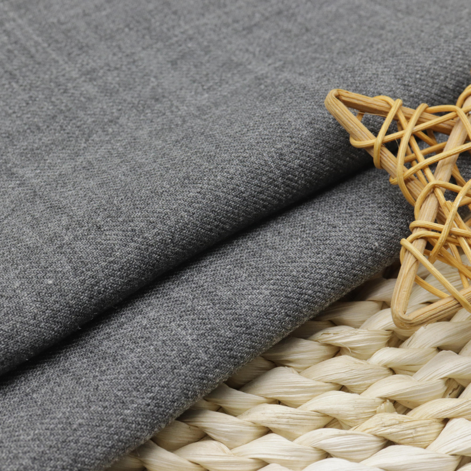 如意集团获得发明专利授权：“透孔组织毛精纺面料的生产方法”